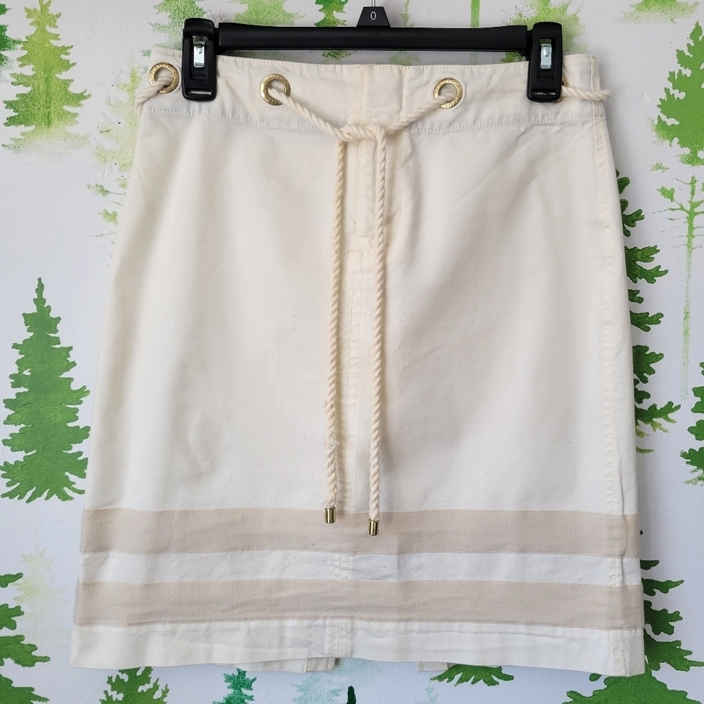 Nautica Cream Skirt with Tan Accents.